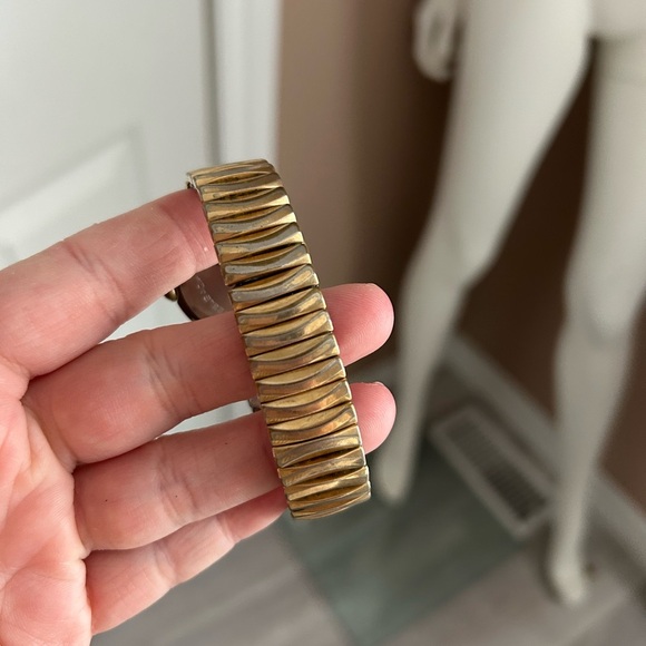 Vintage collectable ELCO jewel 17 mechanical Gold Watch 😊 HOST pick - Picture 8 of 11